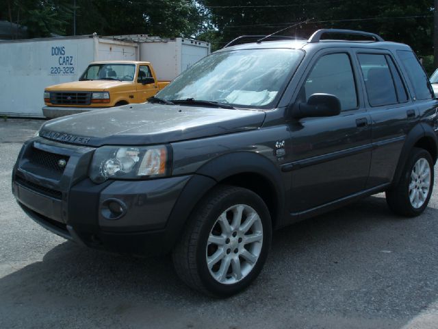 Land Rover Freelander SE SUV