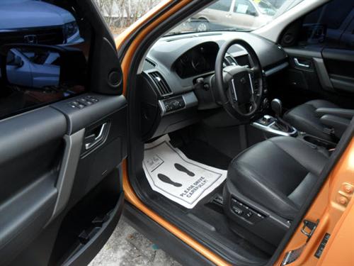 Land Rover LR2 2008 photo 1