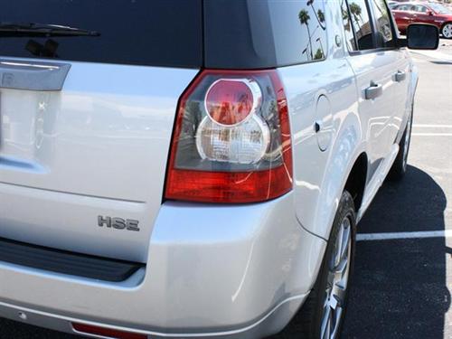 Land Rover LR2 2008 photo 3