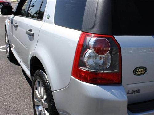 Land Rover LR2 2008 photo 4