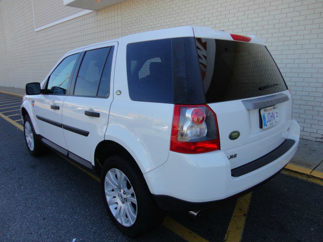 Land Rover LR2 2008 photo 4