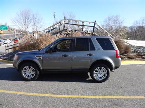 Land Rover LR2 2008 photo 1