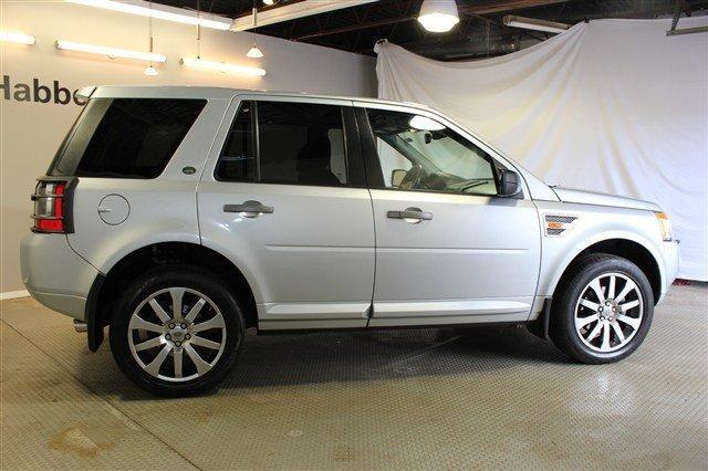 Land Rover LR2 2008 photo 1