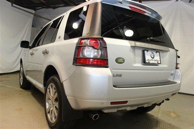 Land Rover LR2 2008 photo 4