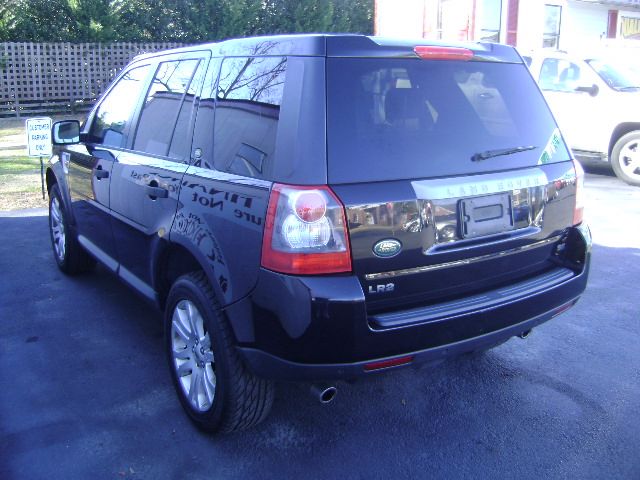 Land Rover LR2 2008 photo 1