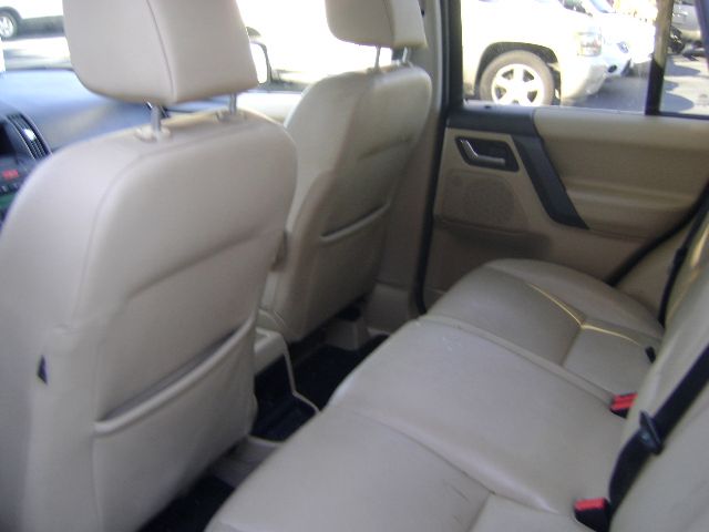Land Rover LR2 2008 photo 4