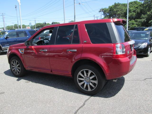 Land Rover LR2 2008 photo 3