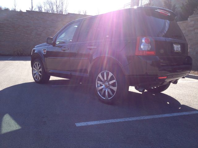 Land Rover LR2 2008 photo 4