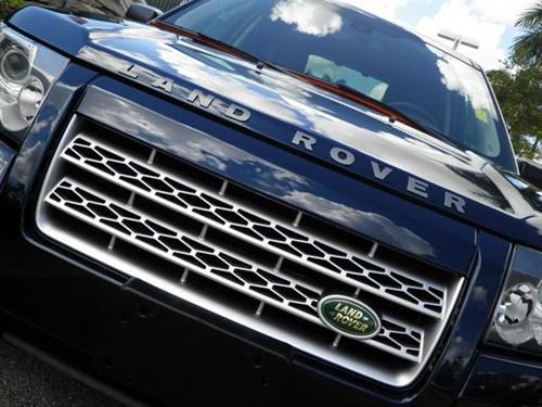 Land Rover LR2 2008 photo 5