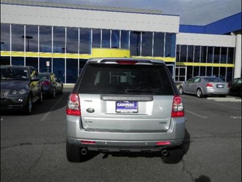 Land Rover LR2 2008 photo 2