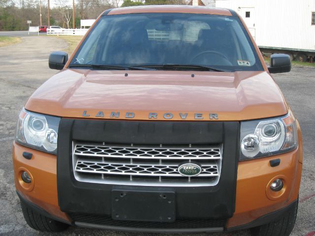 Land Rover LR2 2008 photo 3