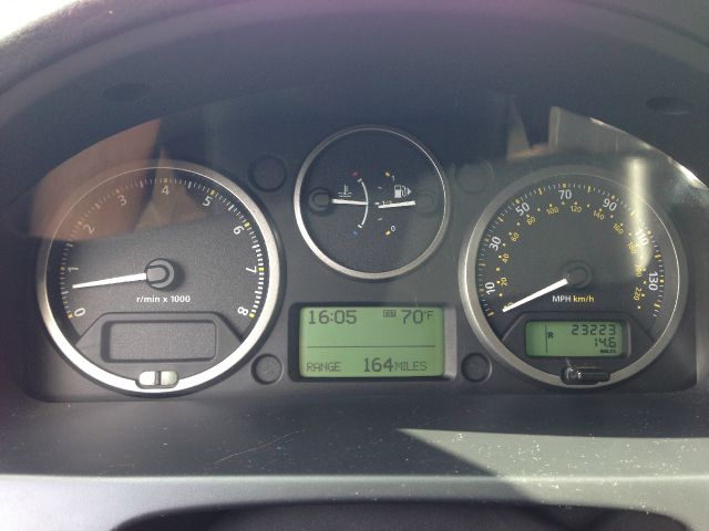 Land Rover LR2 2010 photo 10