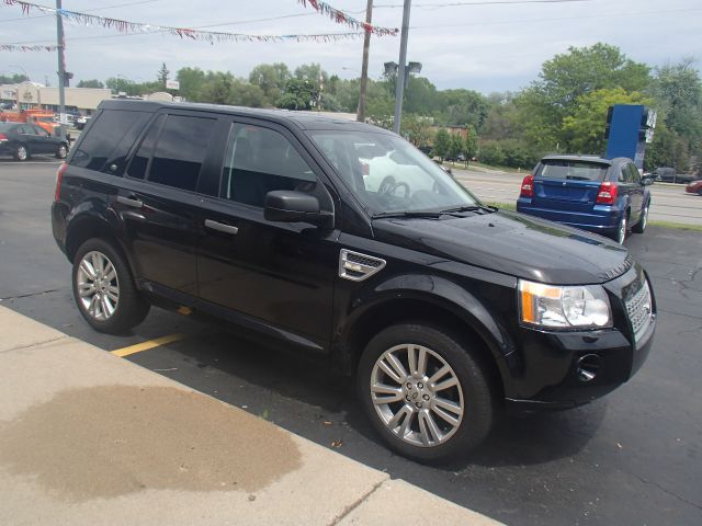 Land Rover LR2 2010 photo 21