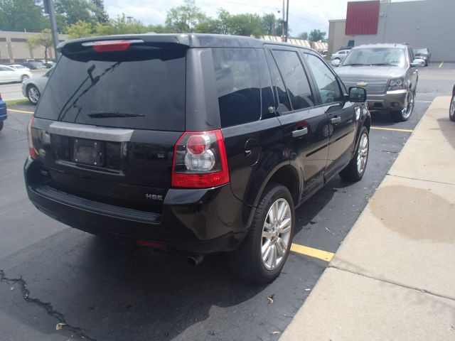 Land Rover LR2 2010 photo 28