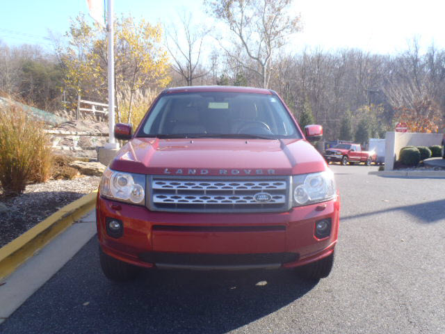 Land Rover LR2 2011 photo 4