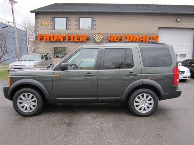 Land Rover LR3 DRW Sport Utility