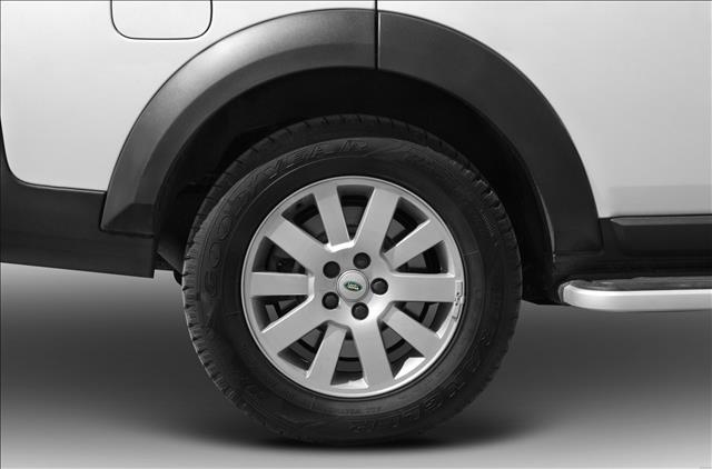 Land Rover LR3 2.0T Quattro AT SUV