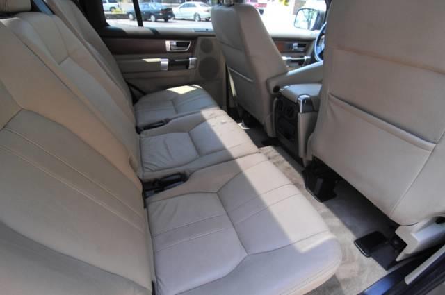 Land Rover LR4 2010 photo 15
