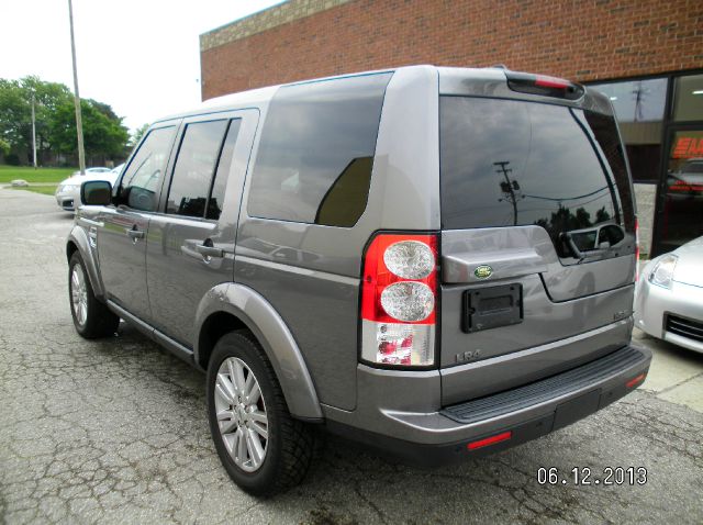 Land Rover LR4 2010 photo 4