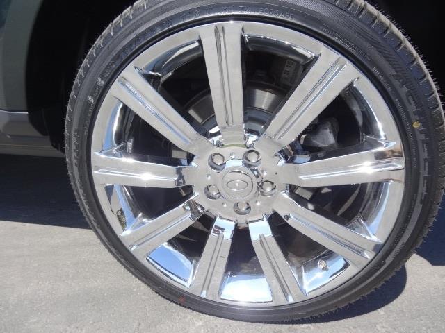 Land Rover LR4 2010 photo 4