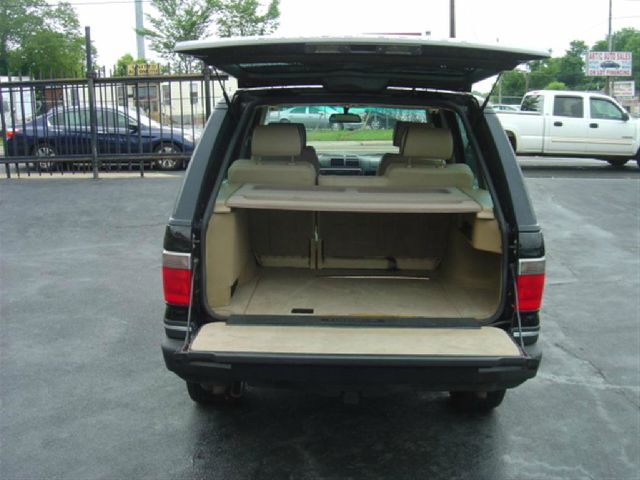 Land Rover Range Rover SUV Adventure SUV