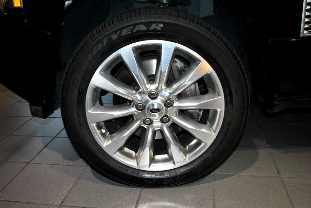 Land Rover Range Rover X SUV