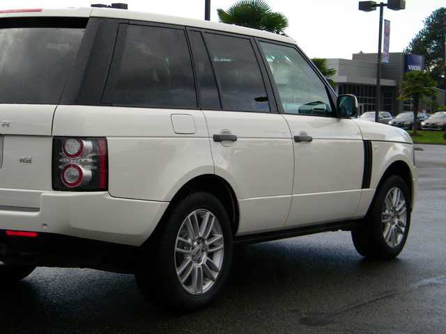 Land Rover Range Rover 2010 photo 1