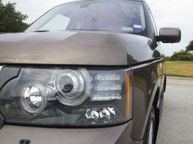Land Rover Range Rover 2010 photo 2