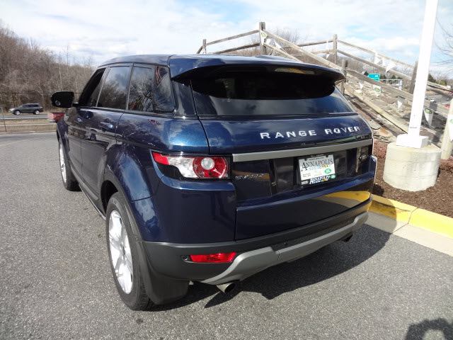 Land Rover Range Rover Evoque 2012 photo 2