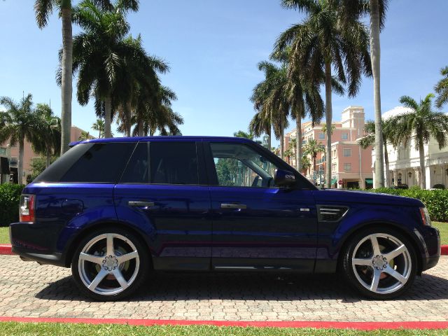 Land Rover Range Rover Sport 2010 photo 2
