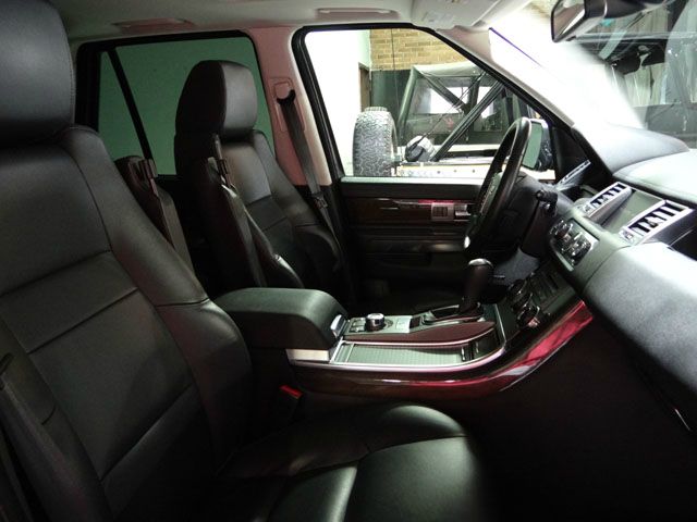 Land Rover Range Rover Sport 2010 photo 1