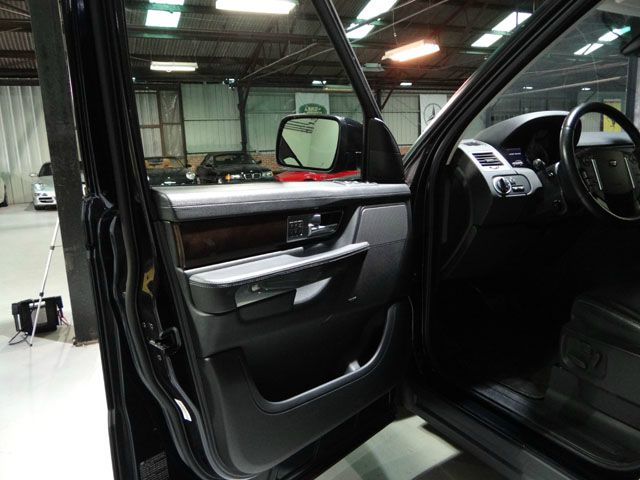 Land Rover Range Rover Sport 2010 photo 2