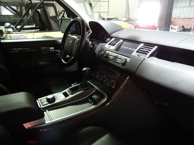 Land Rover Range Rover Sport 2010 photo 7
