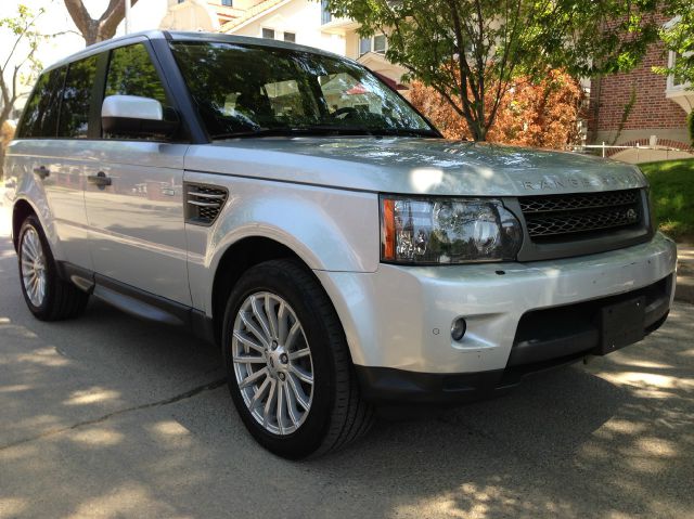 Land Rover Range Rover Sport 2010 photo 3