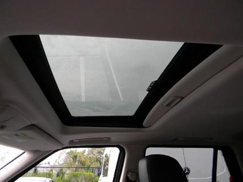 Land Rover Range Rover Sport 2010 photo 2