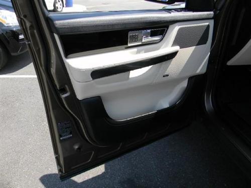 Land Rover Range Rover Sport 2010 photo 4