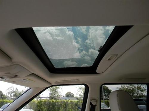 Land Rover Range Rover Sport 2010 photo 5