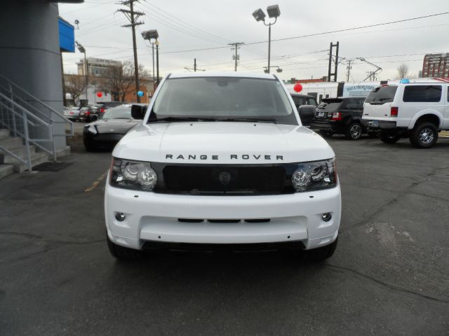 Land Rover Range Rover Sport 2011 photo 30