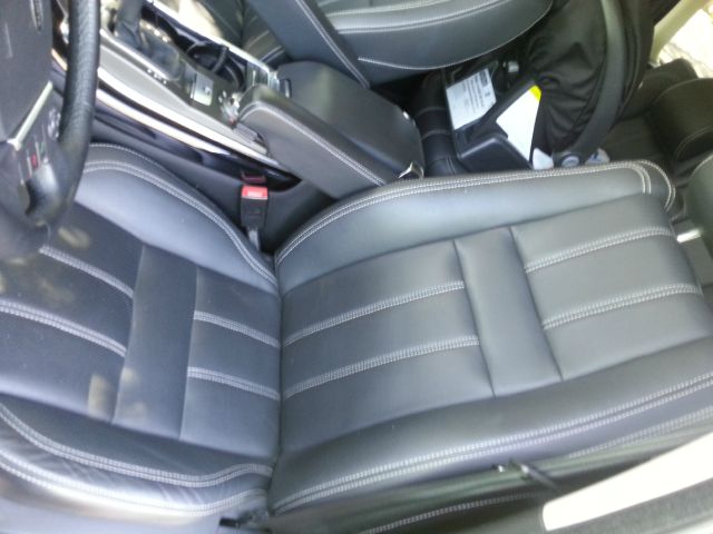 Land Rover Range Rover Sport 2011 photo 3