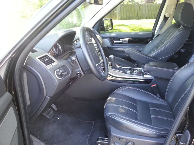 Land Rover Range Rover Sport 2011 photo 4