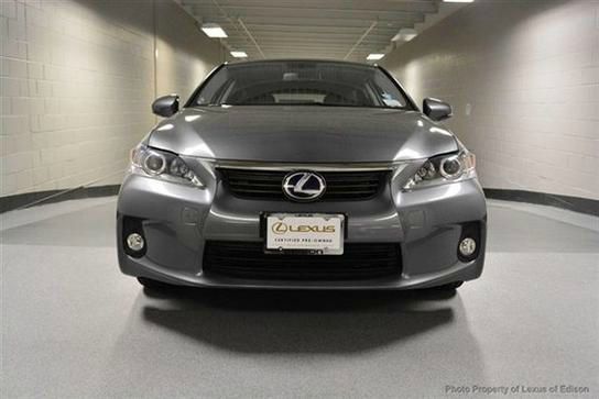 Lexus CT 200h 2012 photo 2