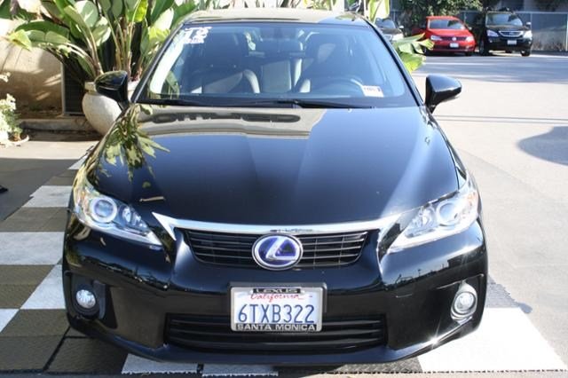 Lexus CT 200h 2012 photo 1