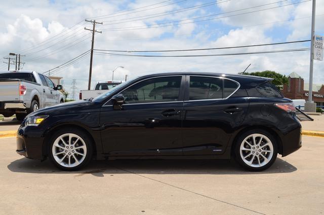 Lexus CT 200h 2012 photo 4