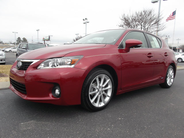 Lexus CT 200h 2012 photo 1