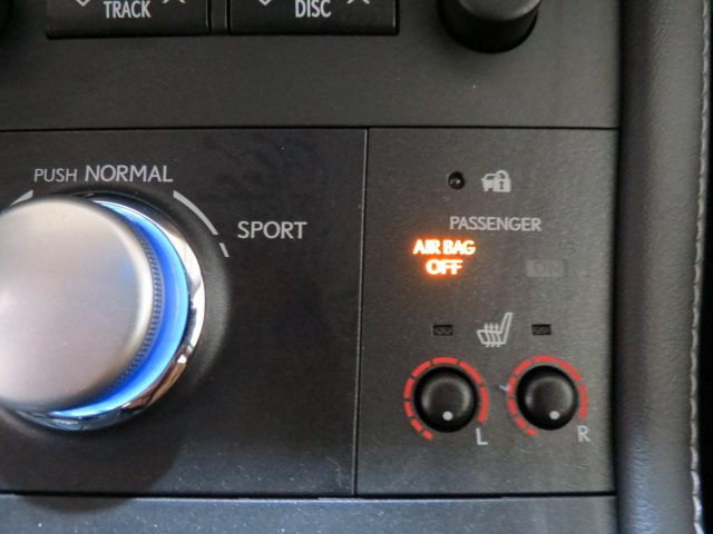 Lexus CT 200h 2012 photo 13