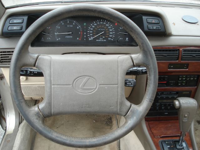 Lexus ES 250 1991 photo 16