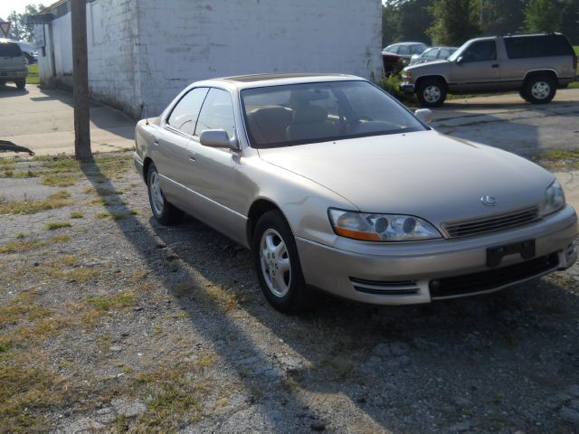 Lexus ES 300 1992 photo 3