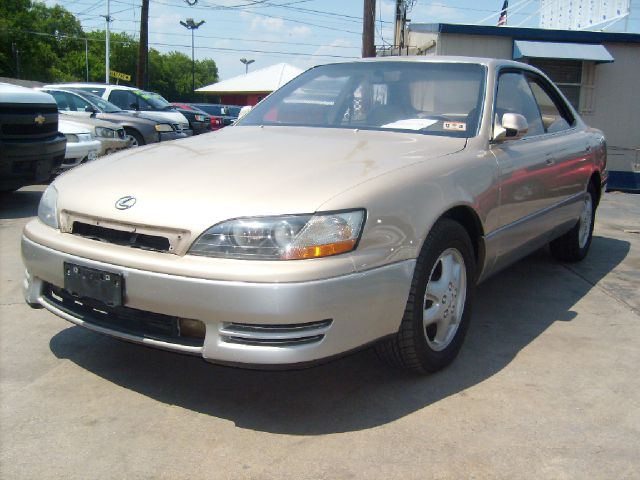 Lexus ES 300 1995 photo 3