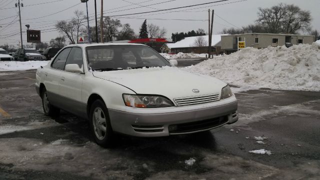 Lexus ES 300 1995 photo 3