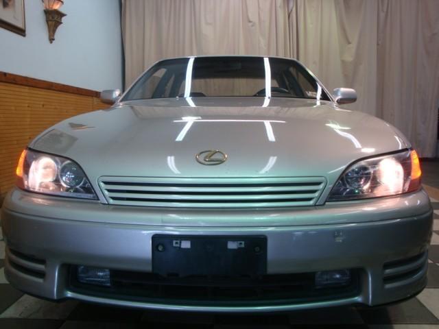 Lexus ES 300 1996 photo 5